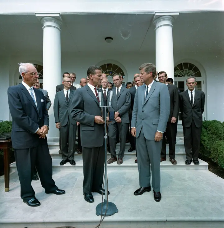 Norman Dyhrenfurth speaks in the Rose Garden as President Kennedy presents the Hubbard Medal to the expedition, 8 July 1963.