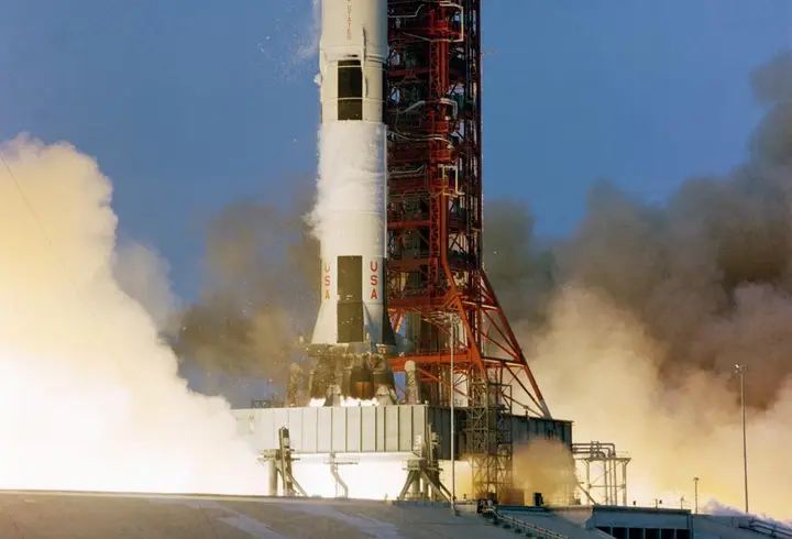 Apollo 13 lifts off from Launch Complex 39A, 11 April 1970 (S70-34852)