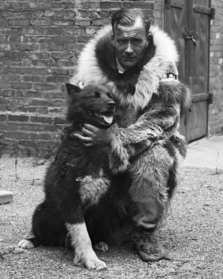 Gunnar Kaasen with Balto, 1925.