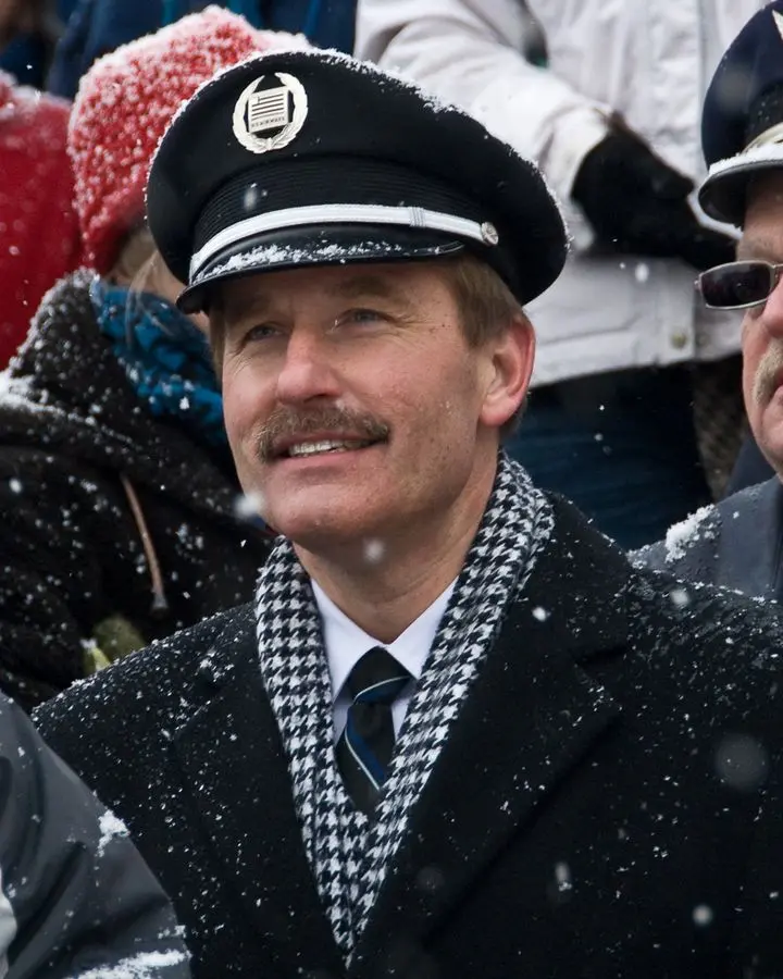 First Officer Jeffrey Skiles in his pilot's uniform, Madison, Wisconsin, 2011