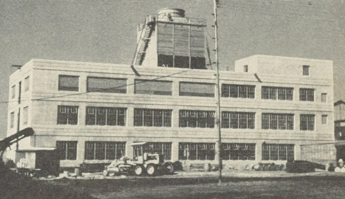 E. R. Squibb & Sons’ new penicillin building, 1944, where giant tanks replaced the glass bottles the mold once grew in.