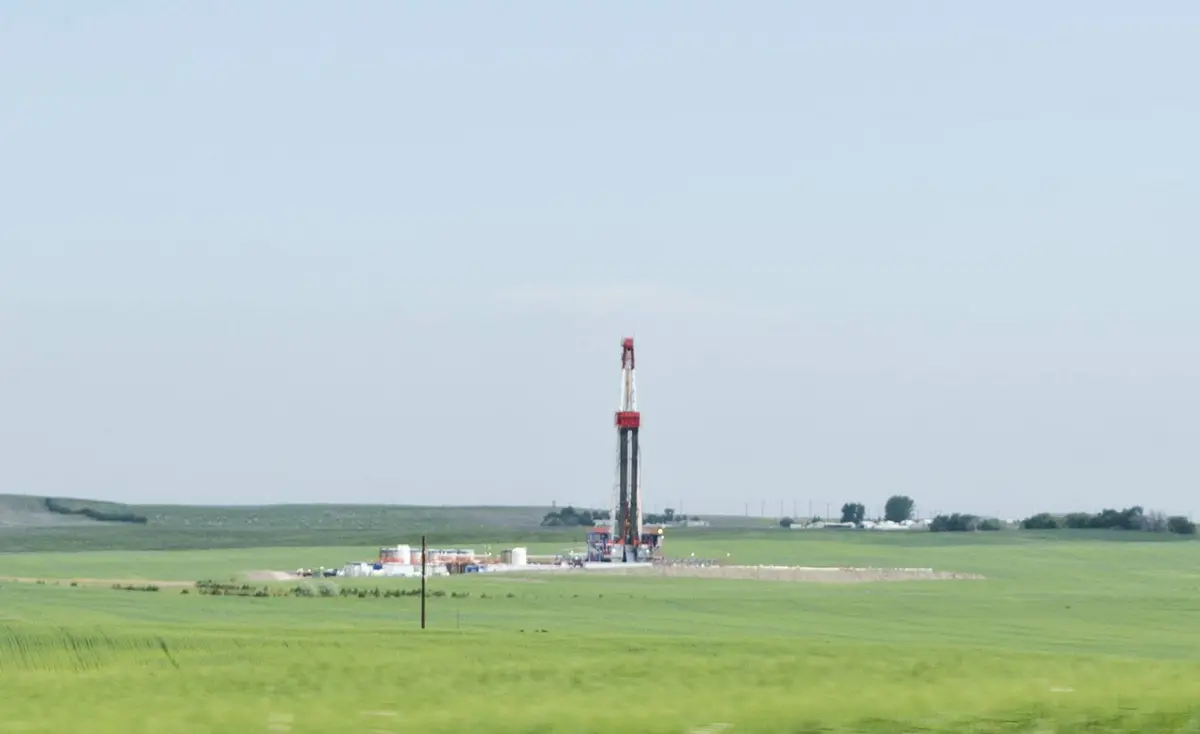 A drilling rig on the prairie west of Watford City, North Dakota, July 2013